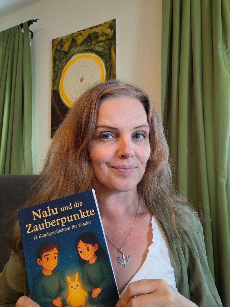 Manuela Csikor Autorin